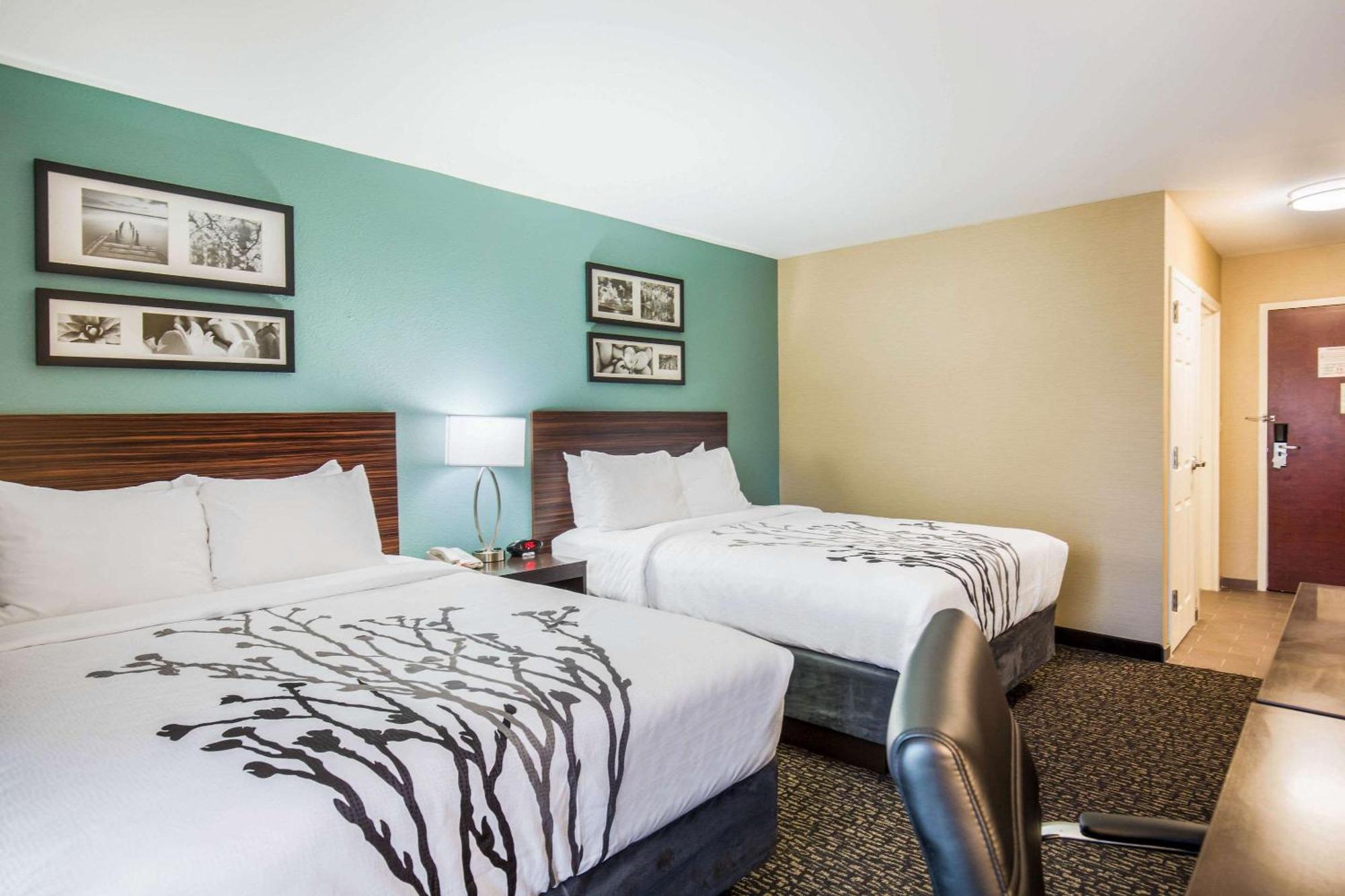 Sleep Inn & Suites Dunmore Exterior foto