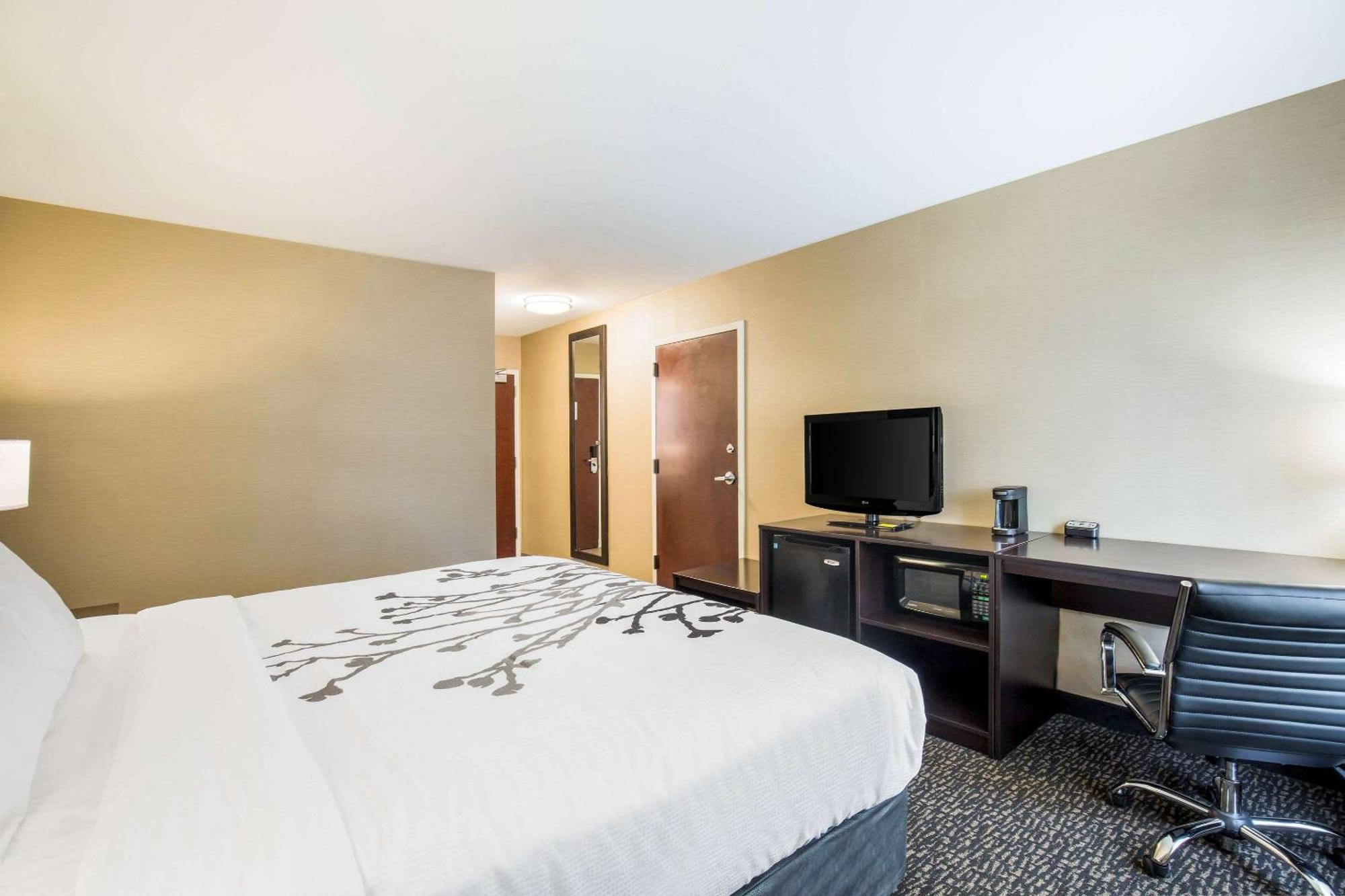 Sleep Inn & Suites Dunmore Exterior foto